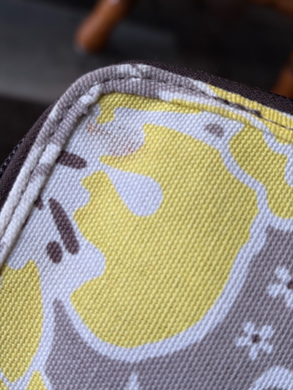 Thirty-One Yellow Floral Wallet Organizer Wristlet Zip Around - Picture 8 of 8